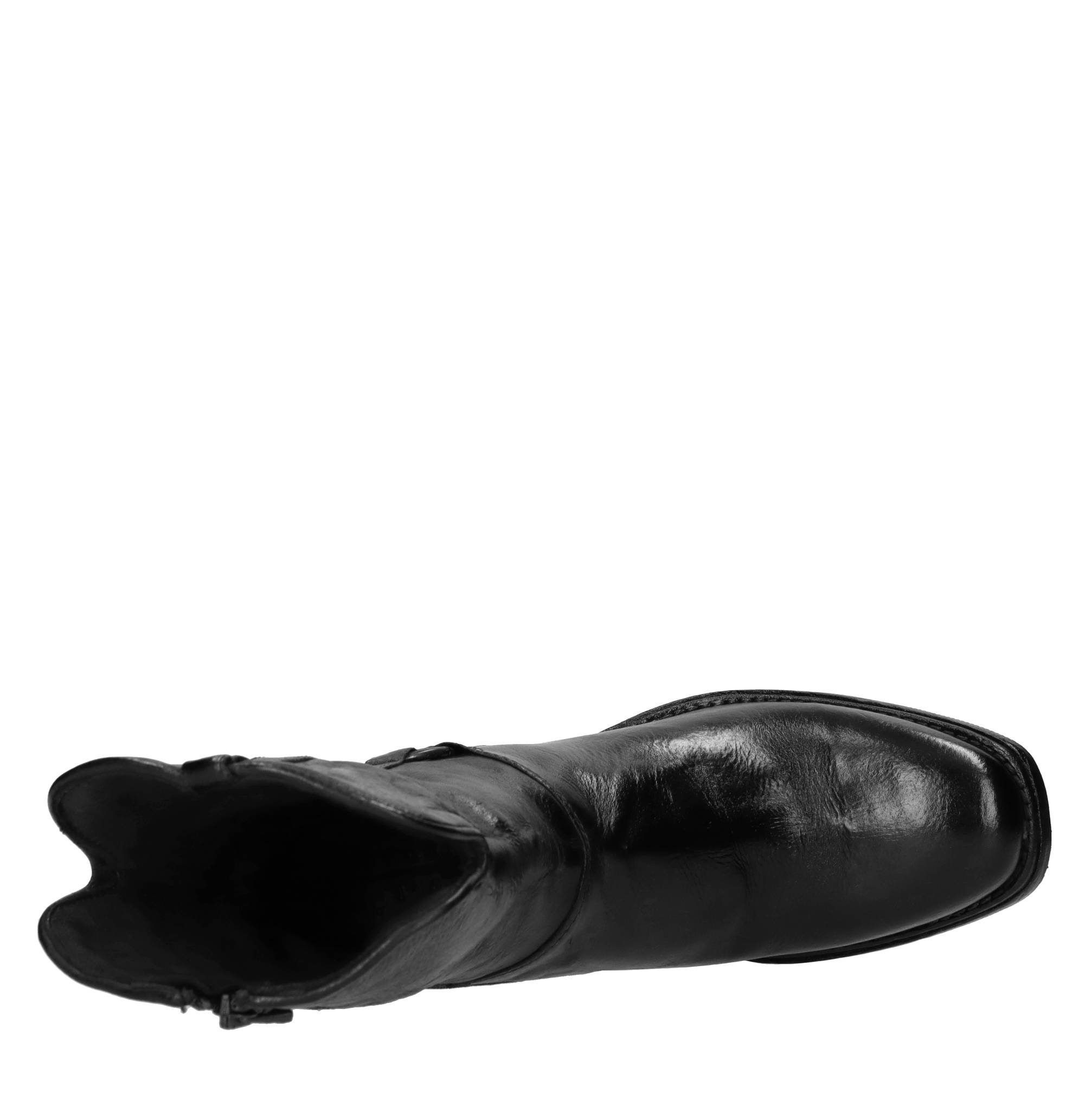 Hundred 100 Bottes noires