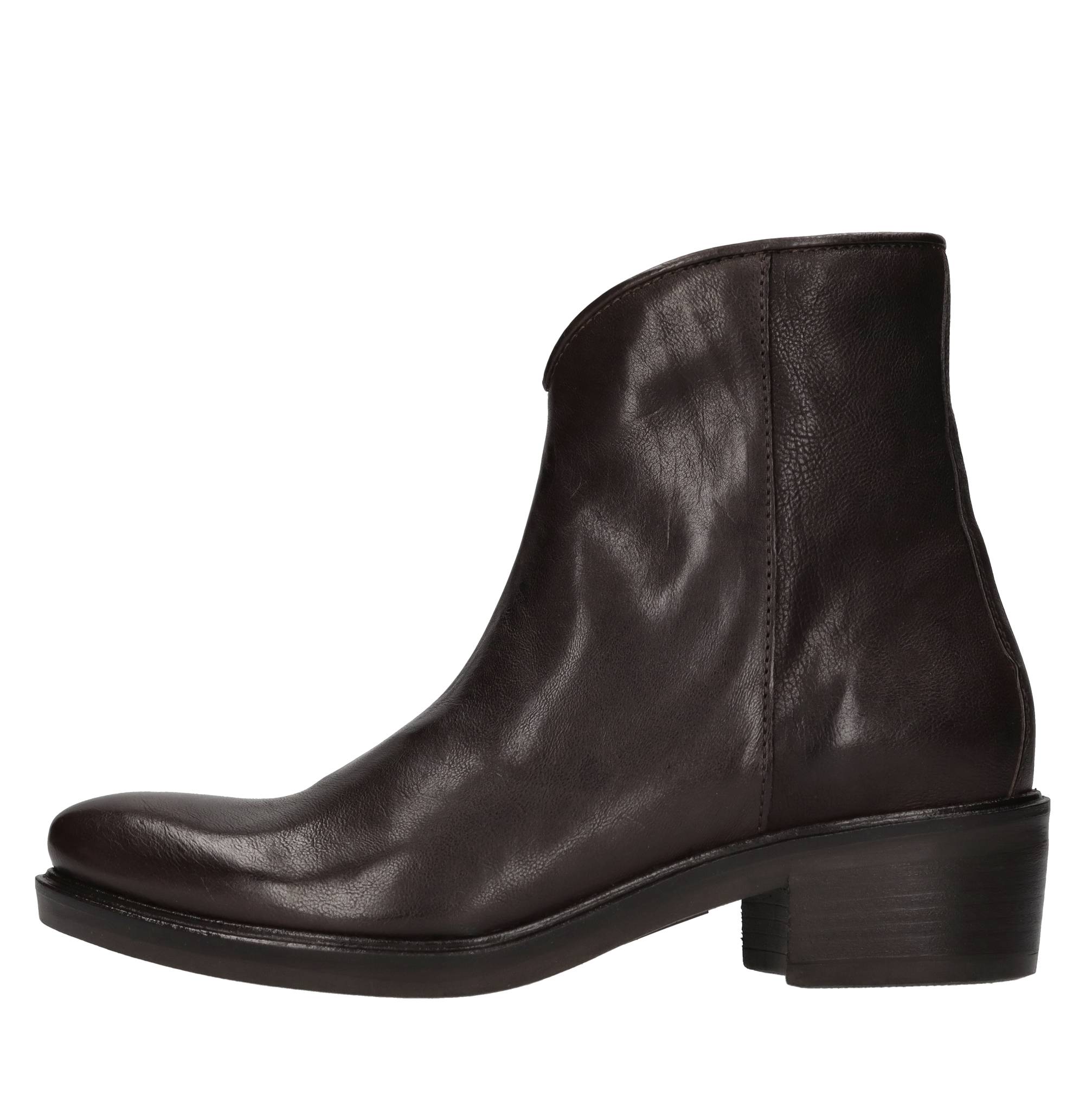 Hundred 100 Bottes Moro Head
