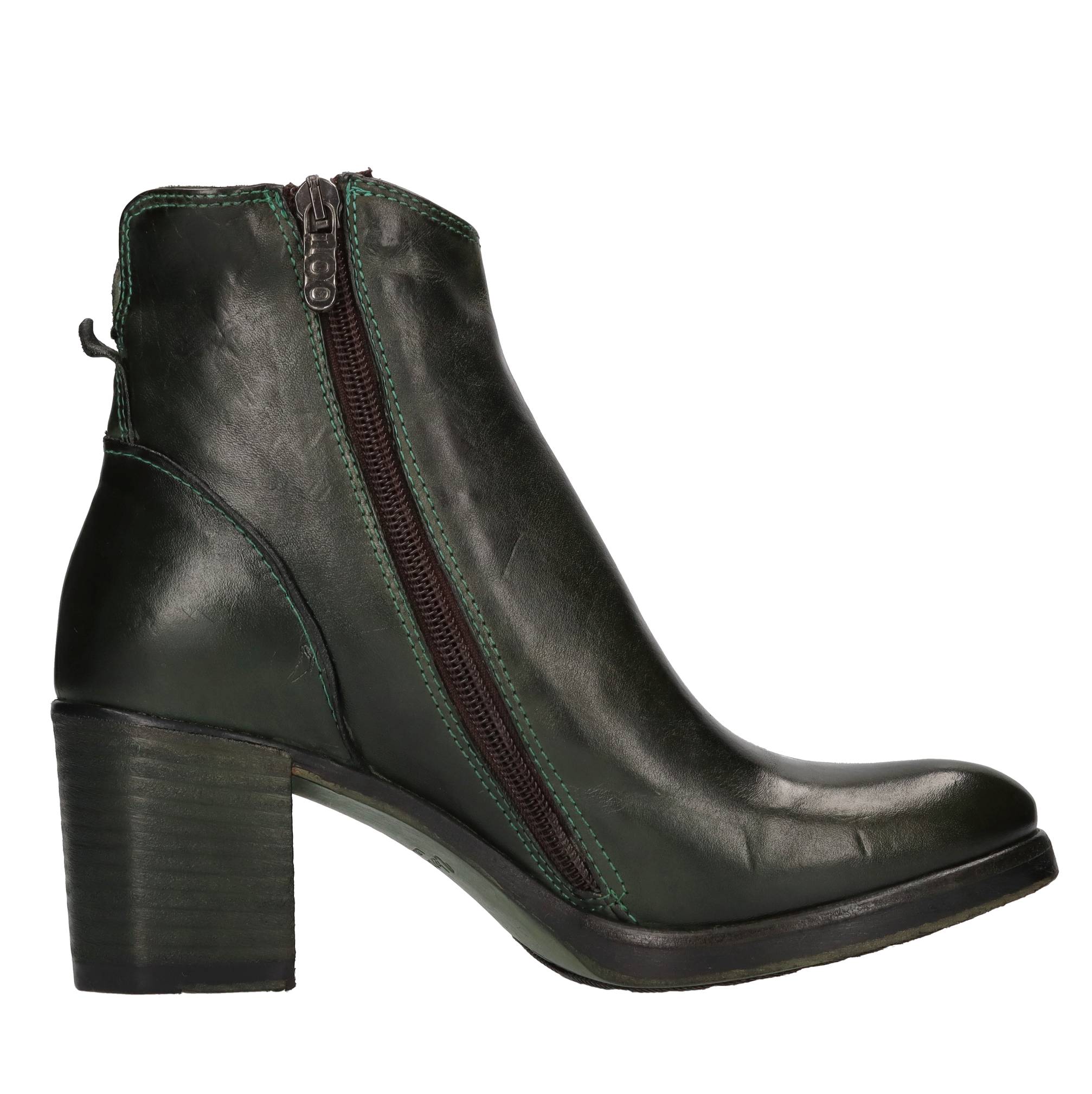 Hundred 100 Bottes vertes