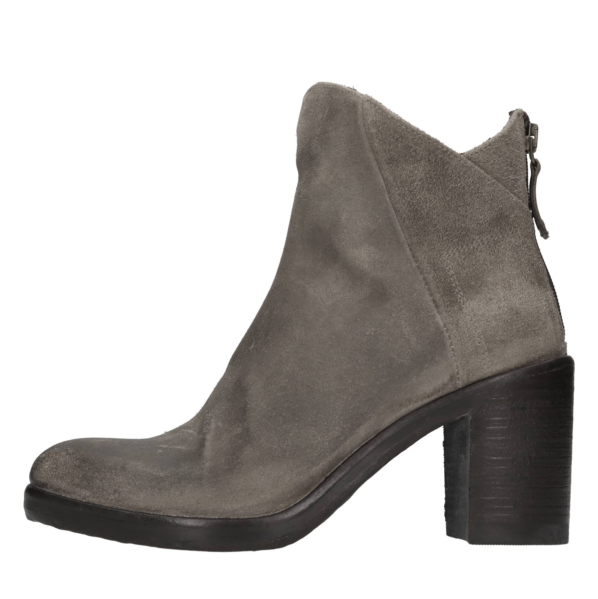 HUNDRED 100 Boots