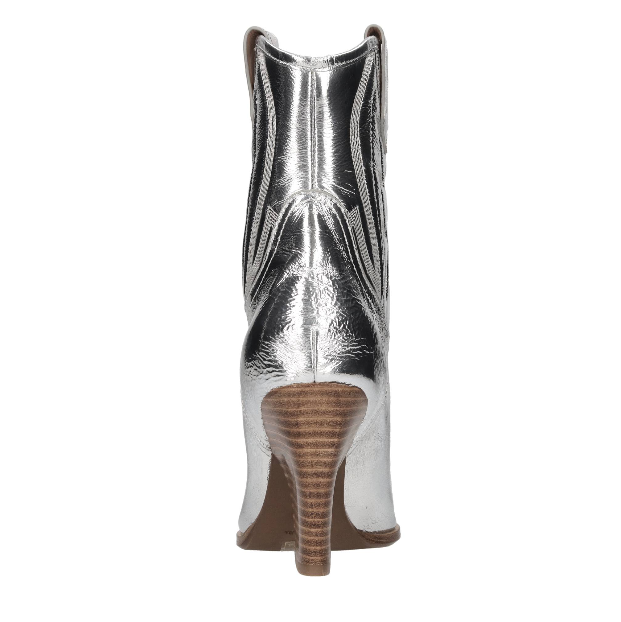 Lola Cruz Bottes en argent