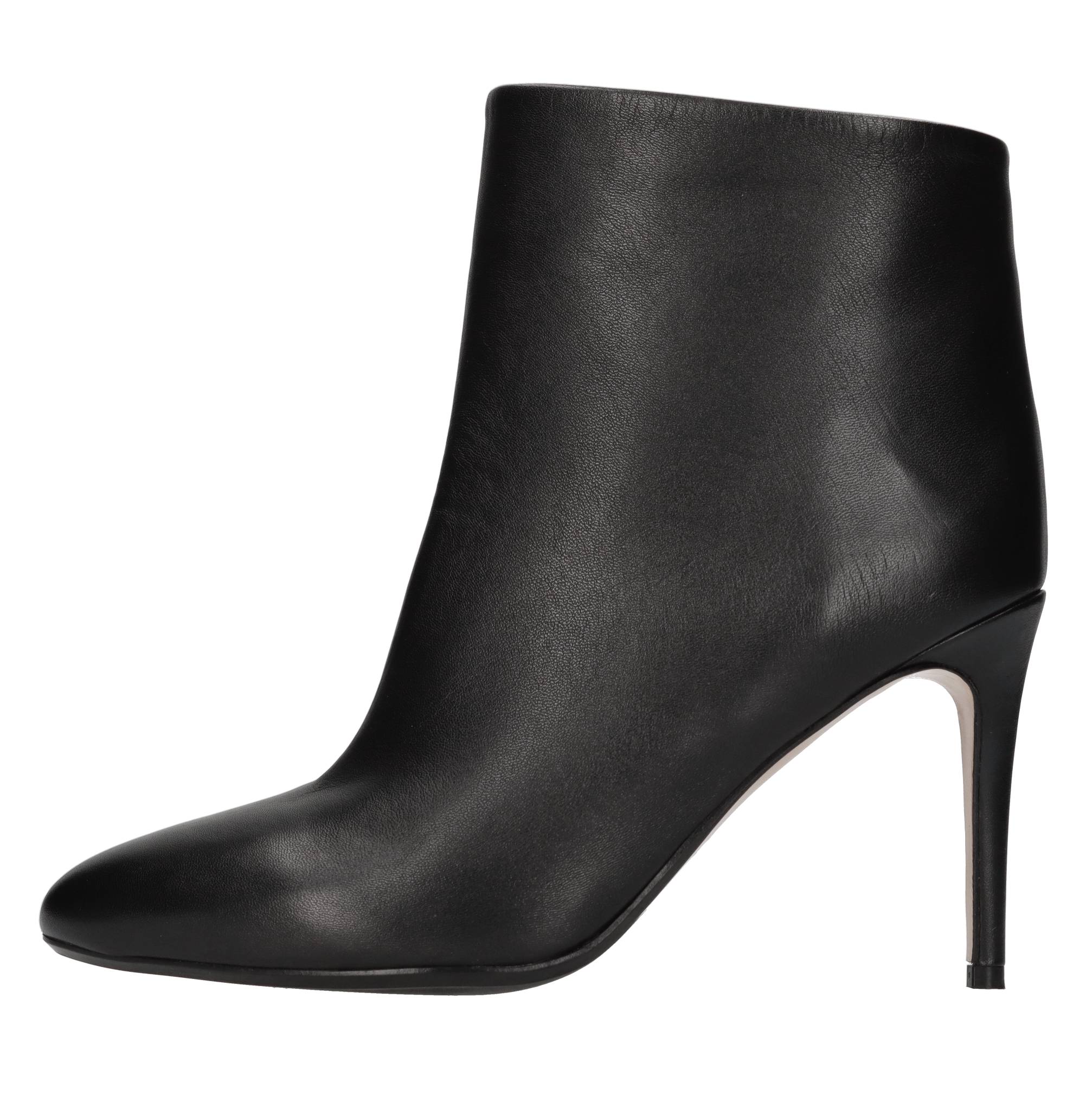 Anna F. Botas Negro