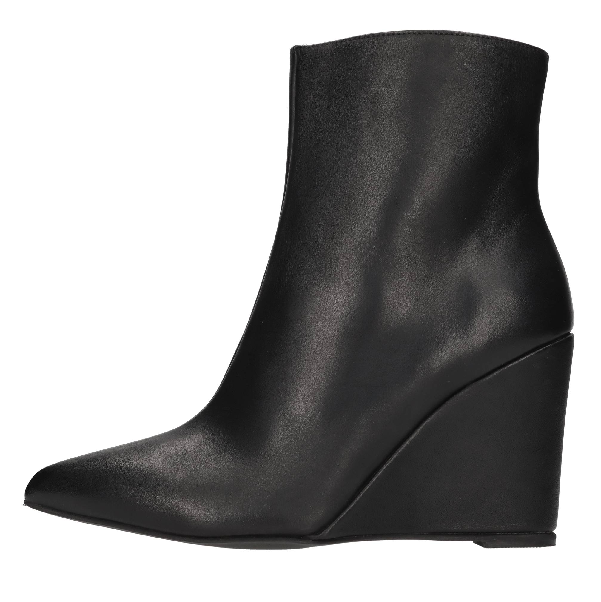 TSAKIRIS MALLAS Scarpe con Tacco Nero