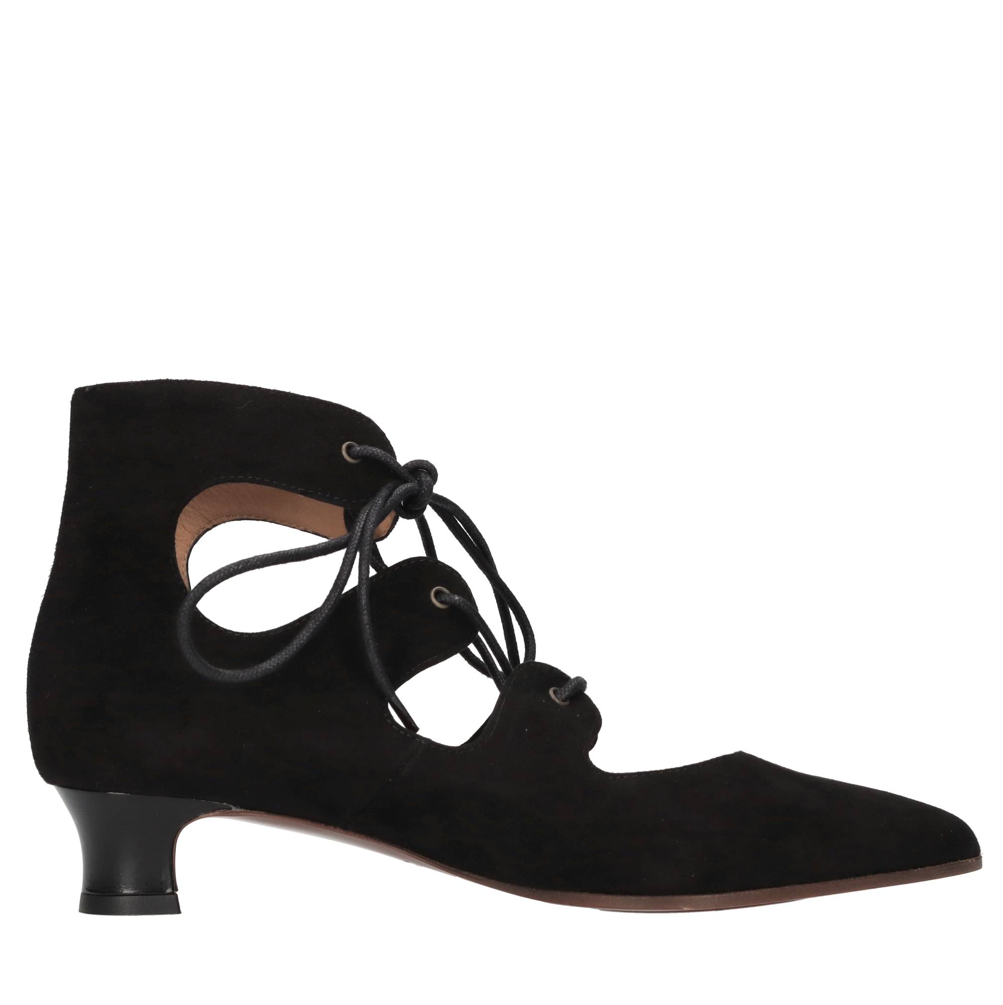 Chie Mihara With Heel