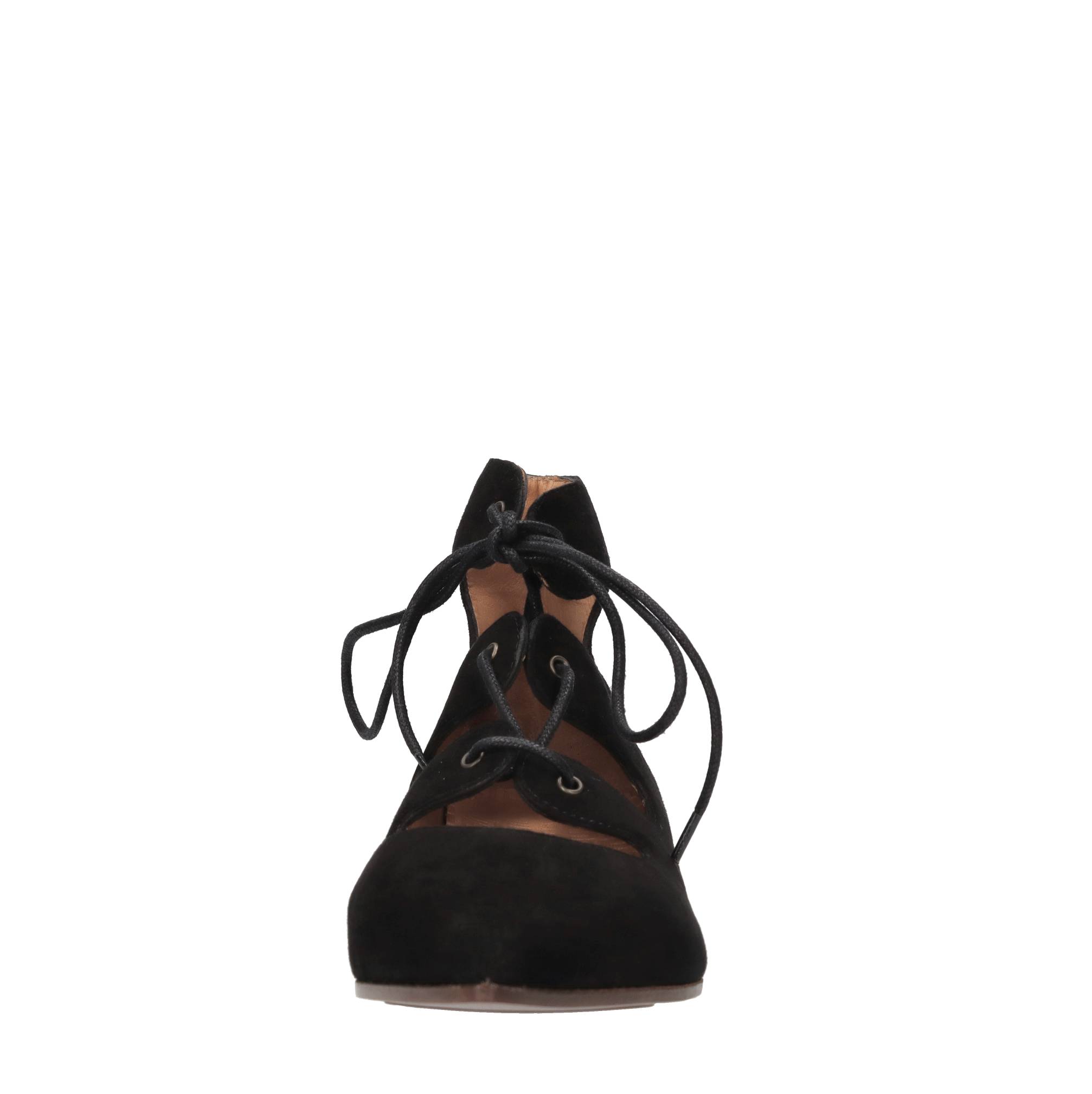 Chie Mihara With Heel