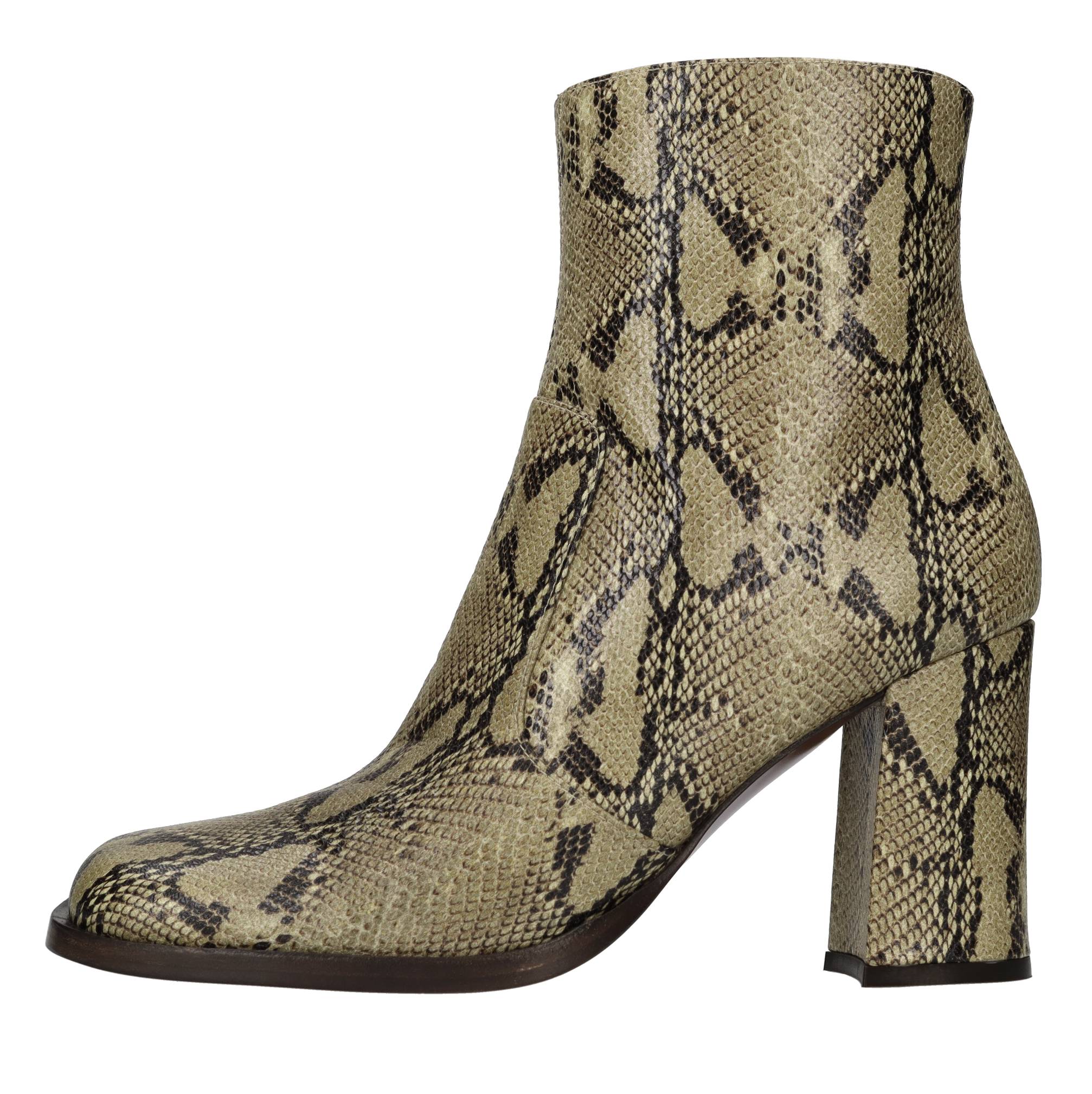 Chie Mihara Bottes animales