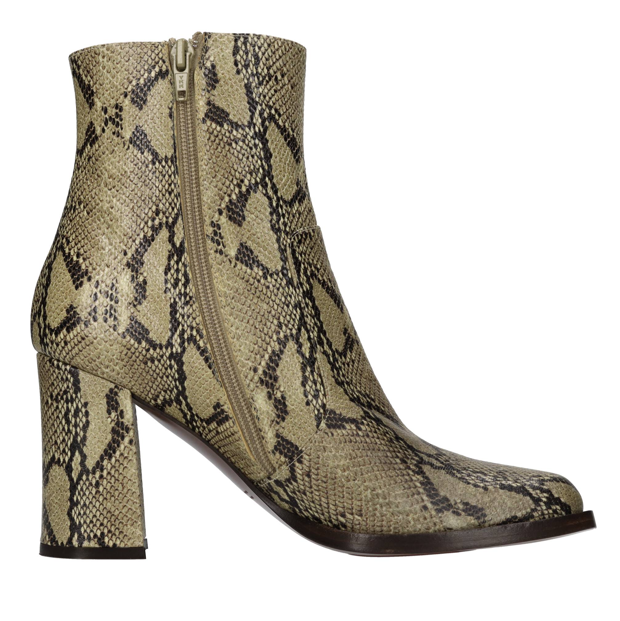 Chie Mihara Bottes animales