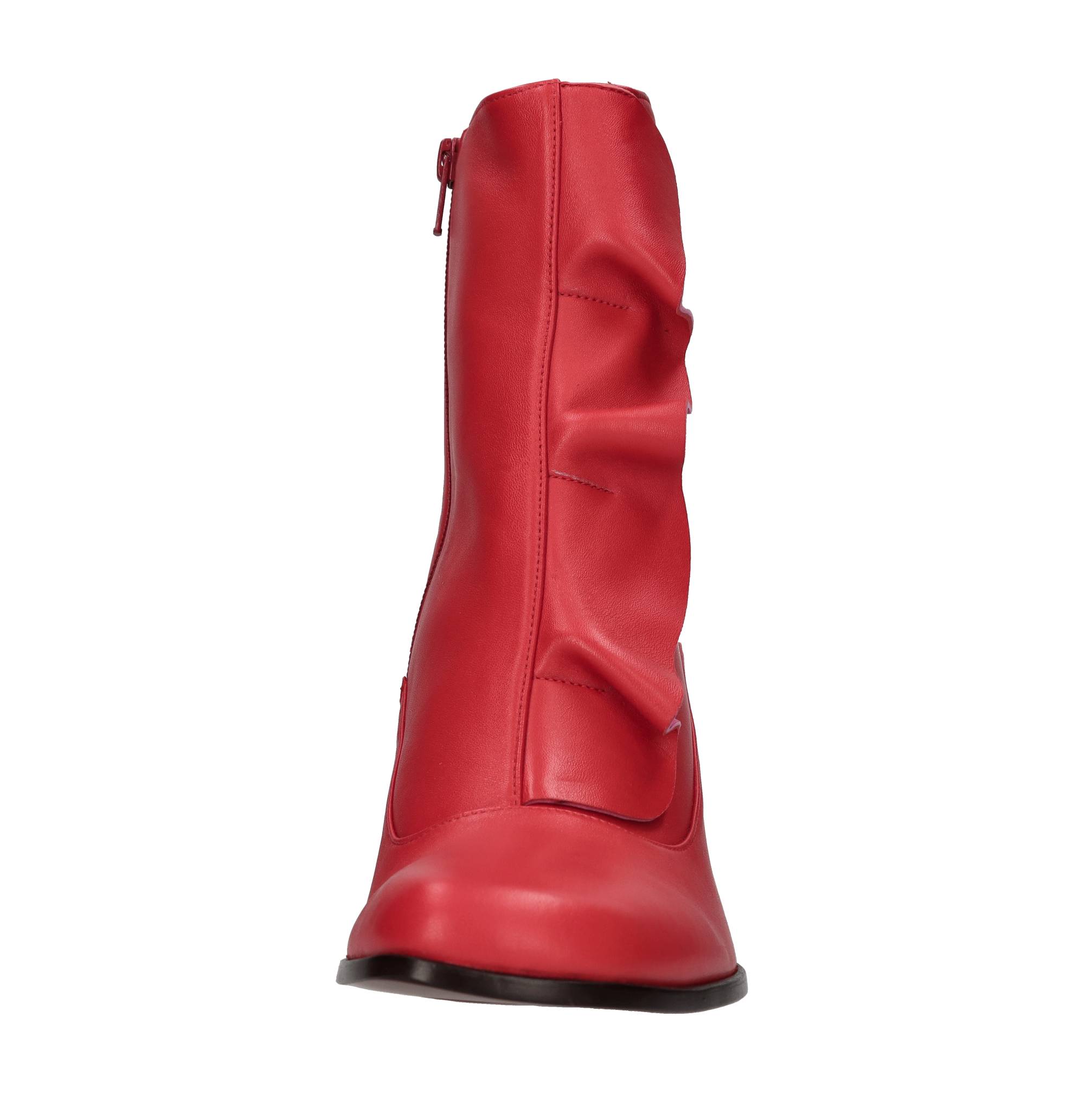 Chie Mihara Botas rojas
