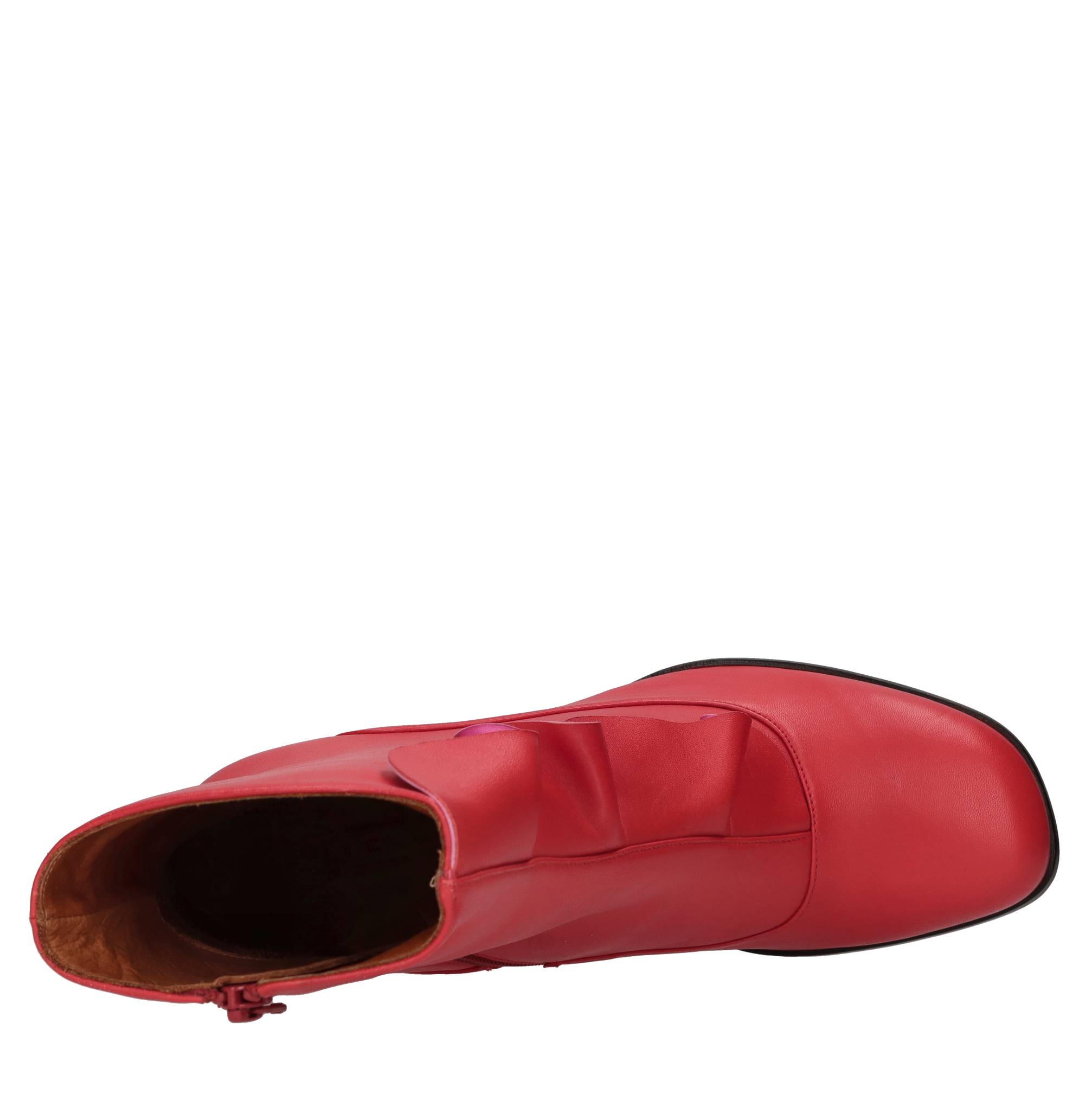 Chie Mihara Botas rojas