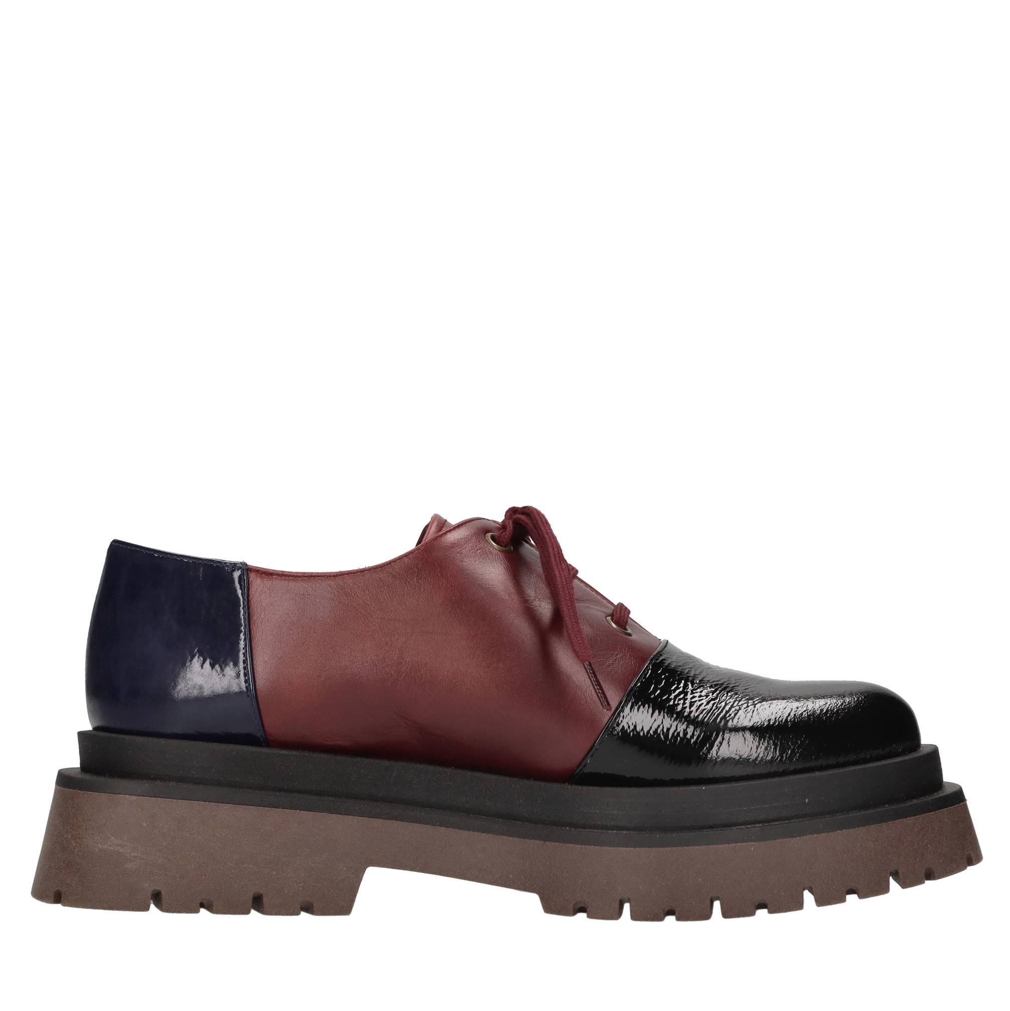 Chie Mihara Niedrige Schuhe Multicolor