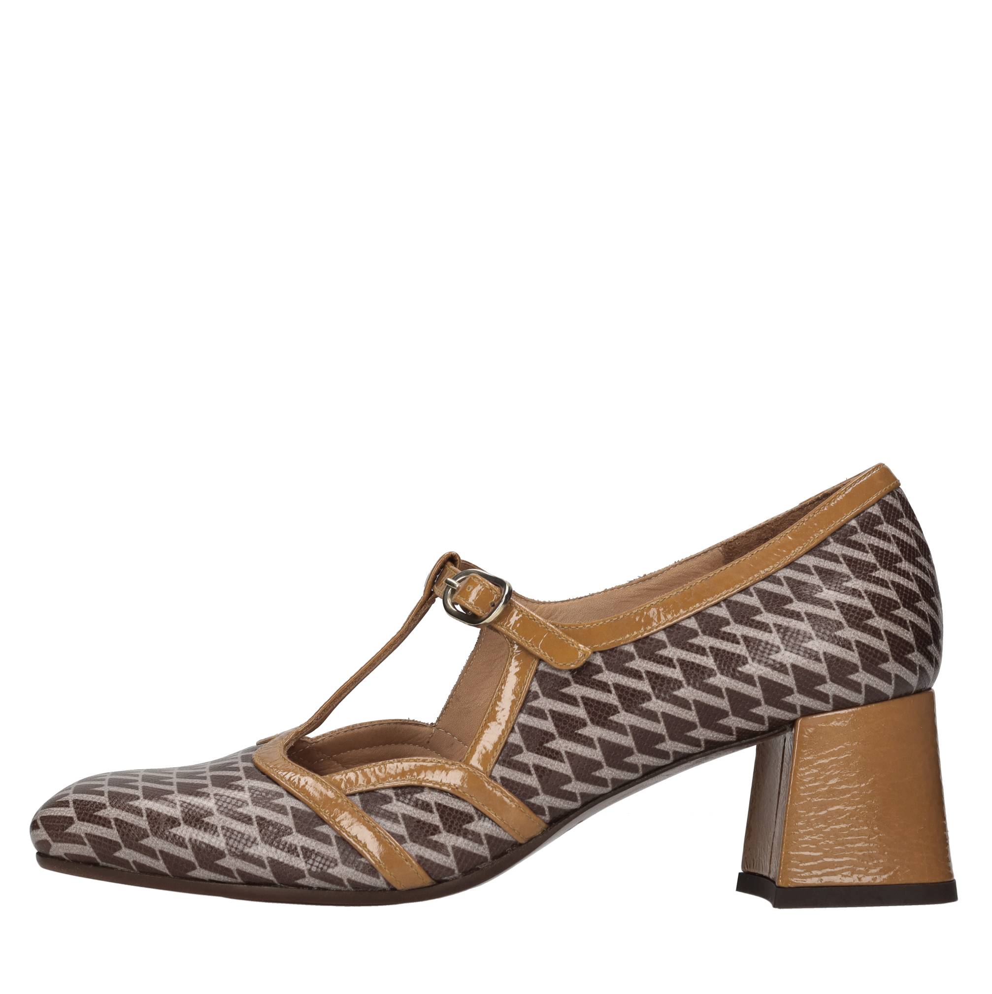 Chie Mihara With Heel