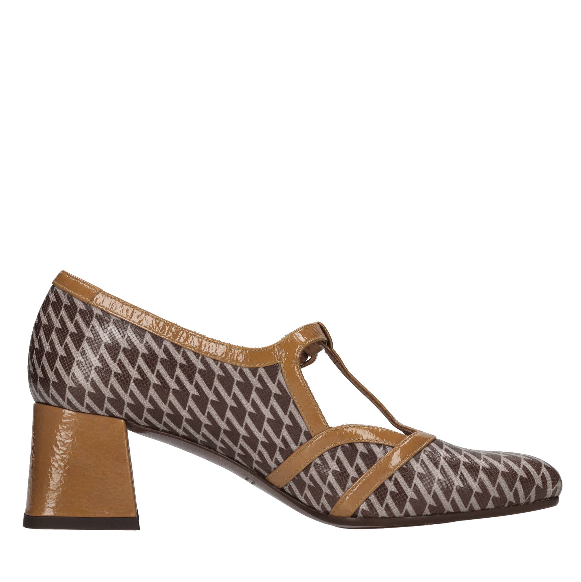 Chie Mihara With Heel