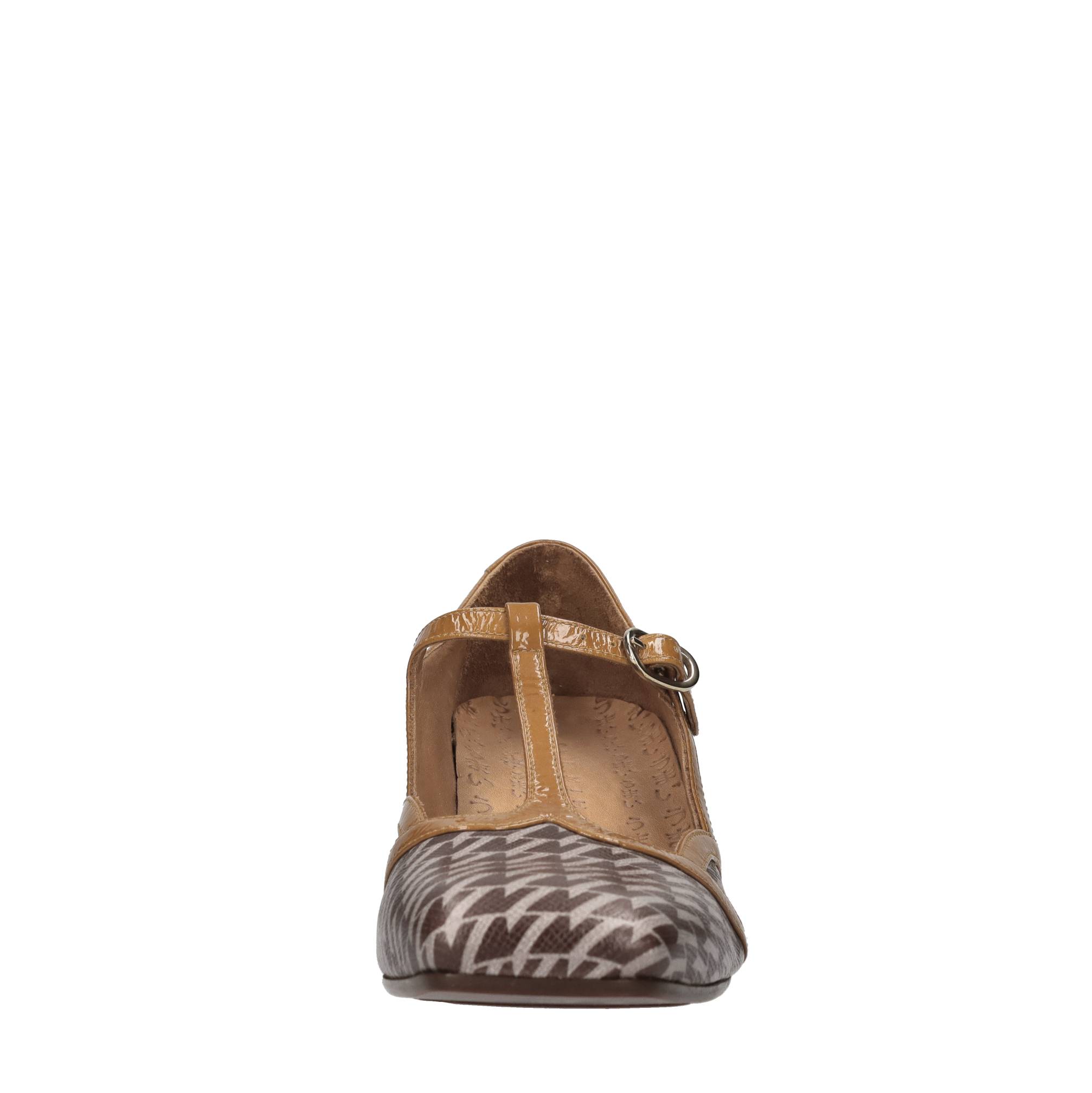 Chie Mihara With Heel