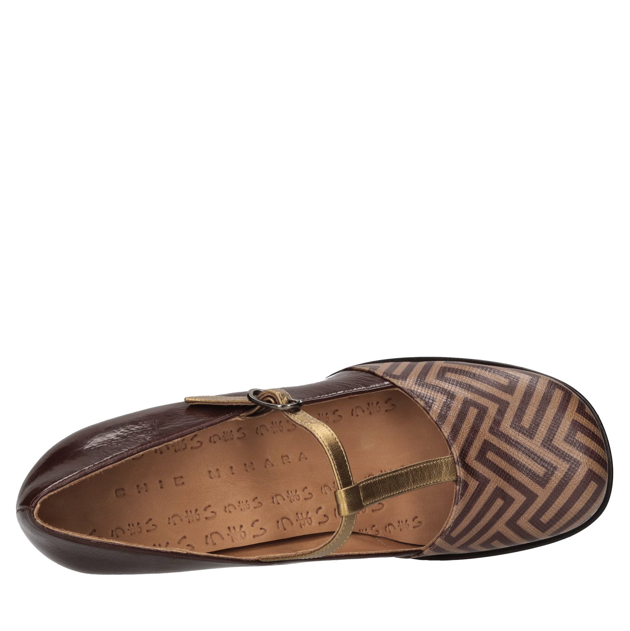 Chie Mihara Chaussures avec talon brun