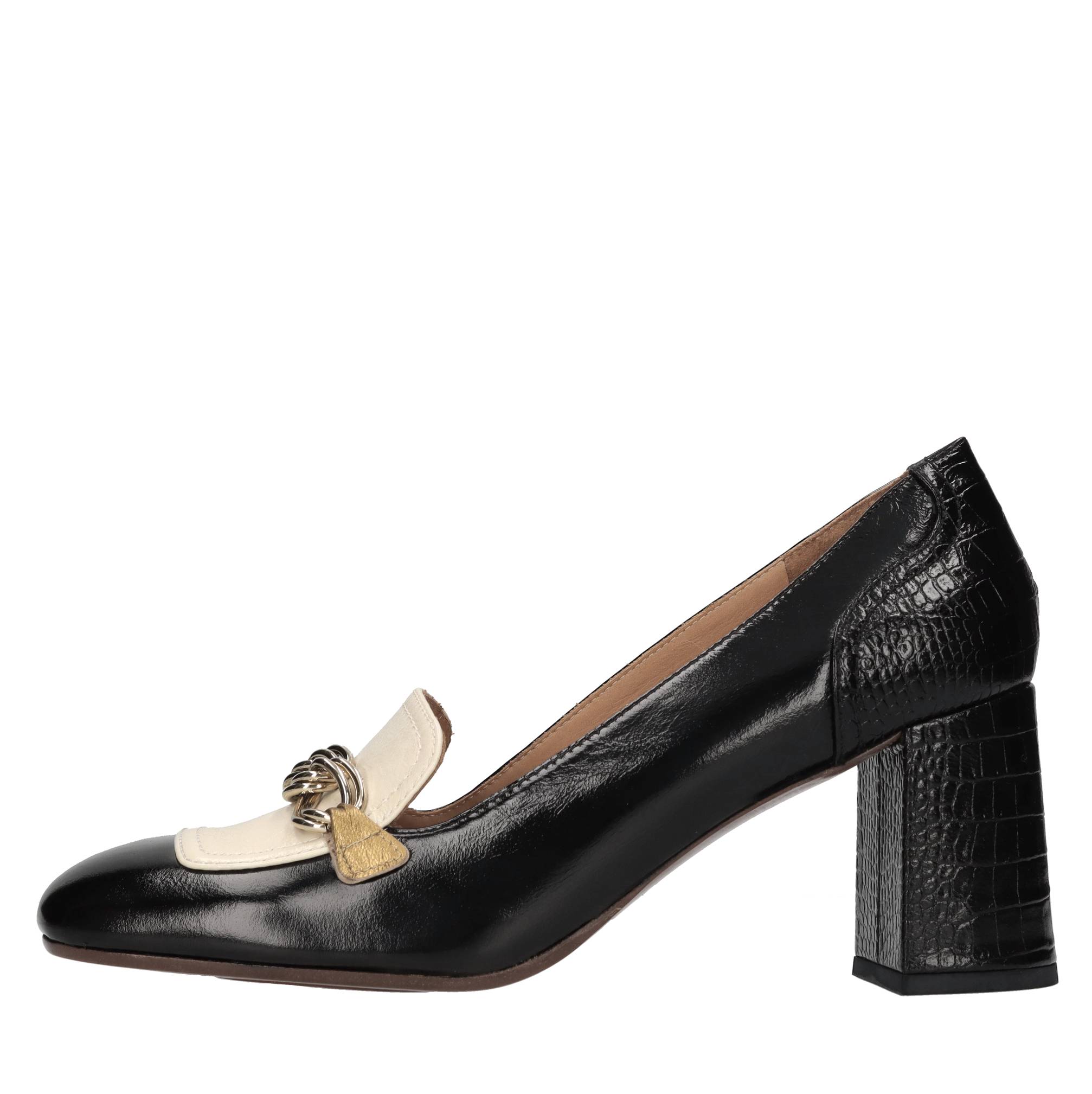 Chie Mihara Niedrige Schuhe Multicolor