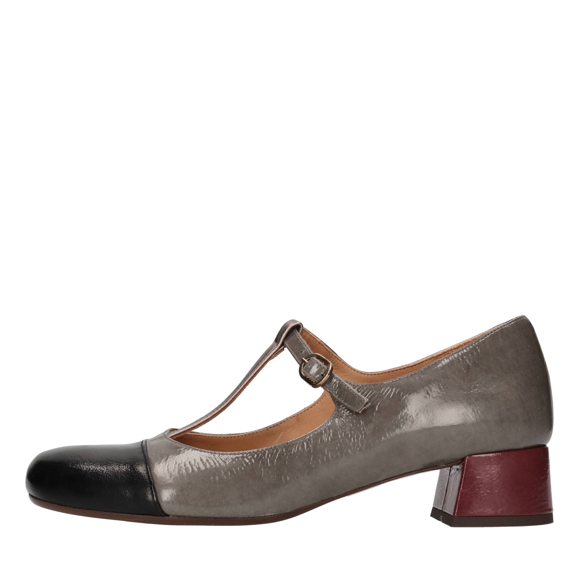 Chie Mihara Schoenen met multicolor hiel