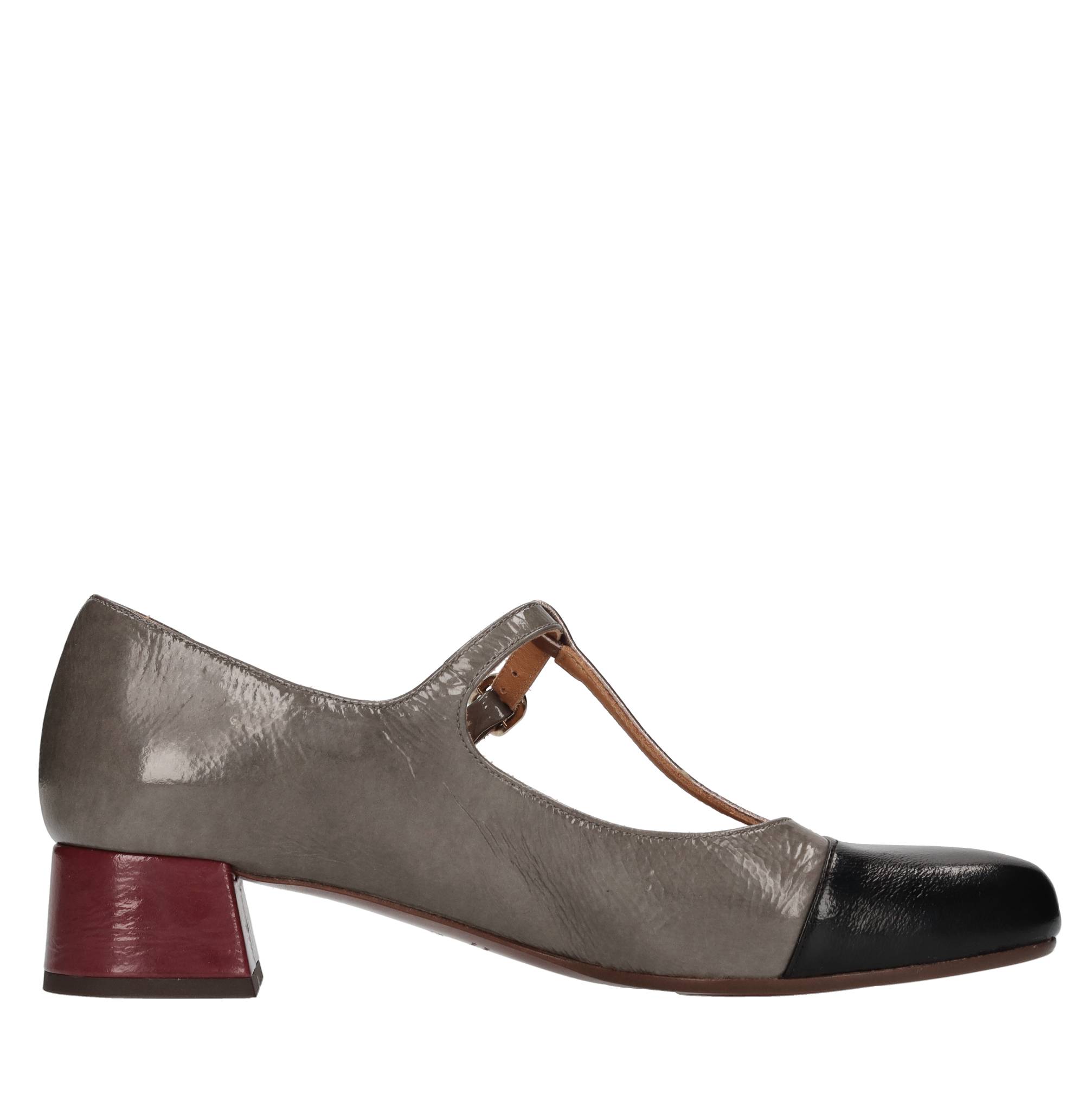 Chie Mihara Schoenen met multicolor hiel