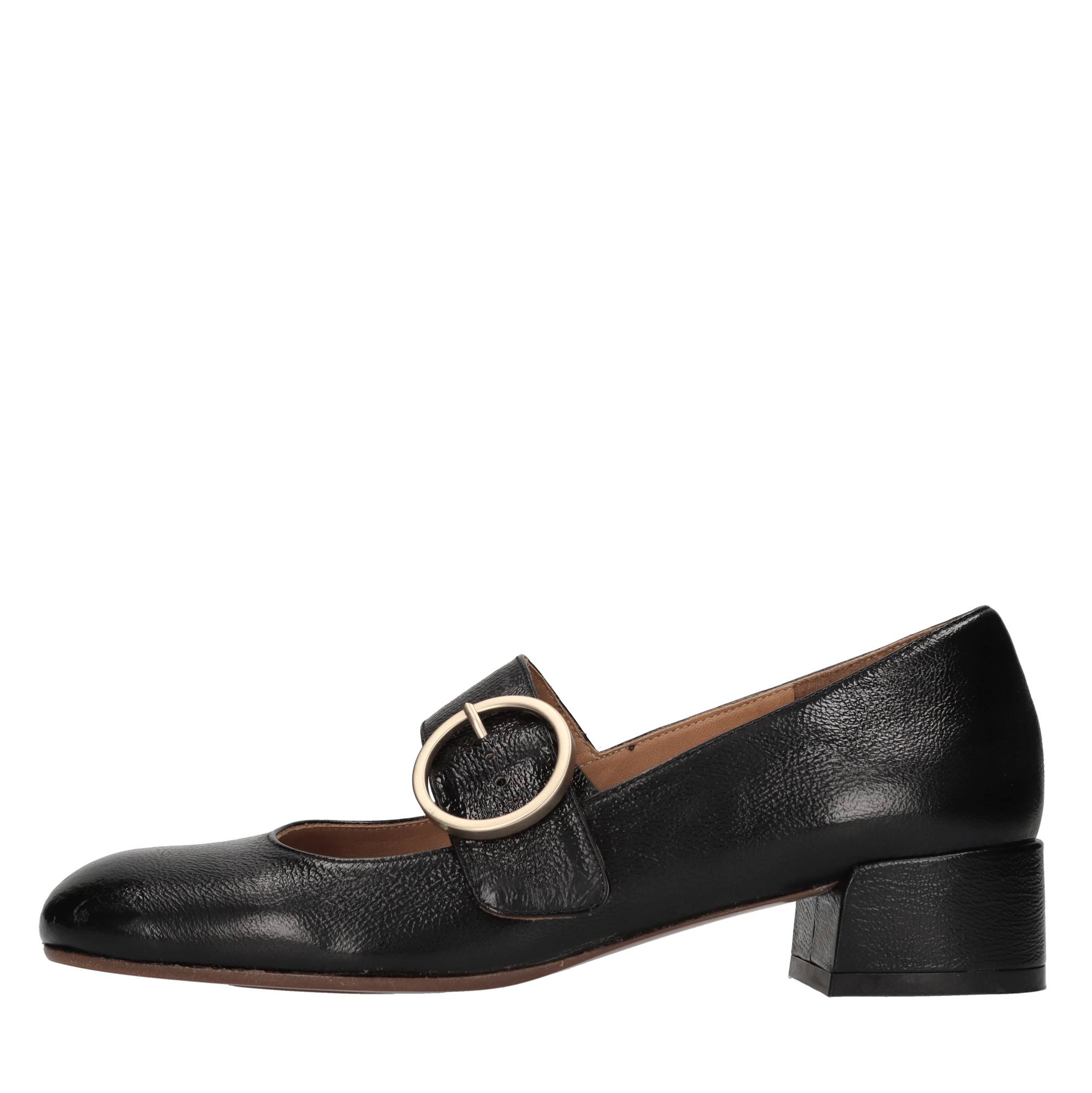 Chie Mihara Scarpe con Tacco Nero