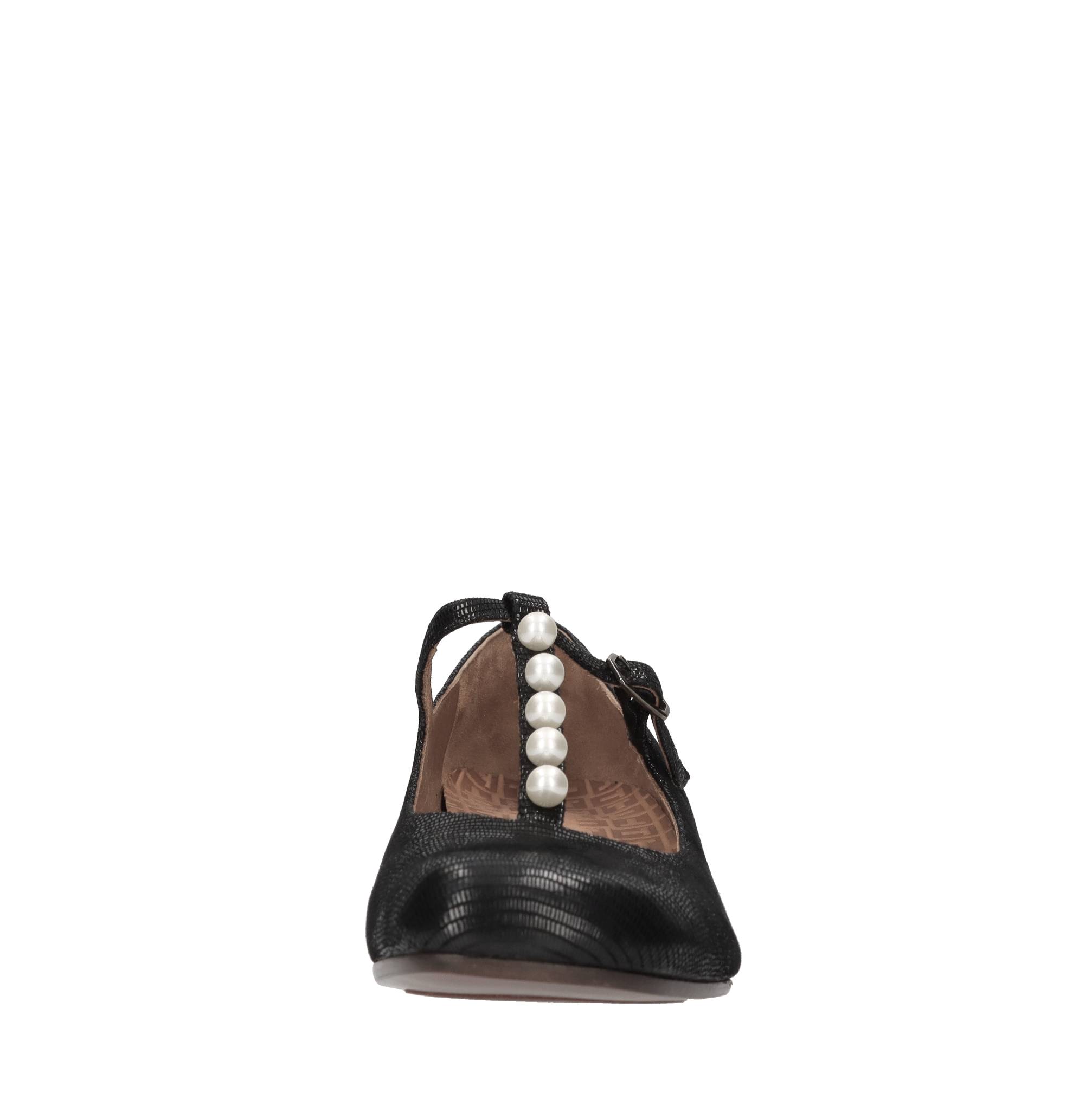 Chie Mihara Chaussures avec talon noir