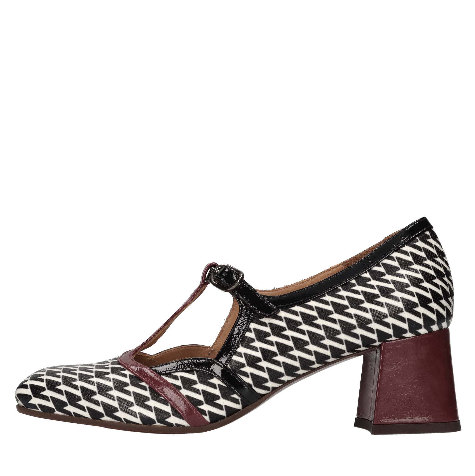 Chie Mihara With Heel