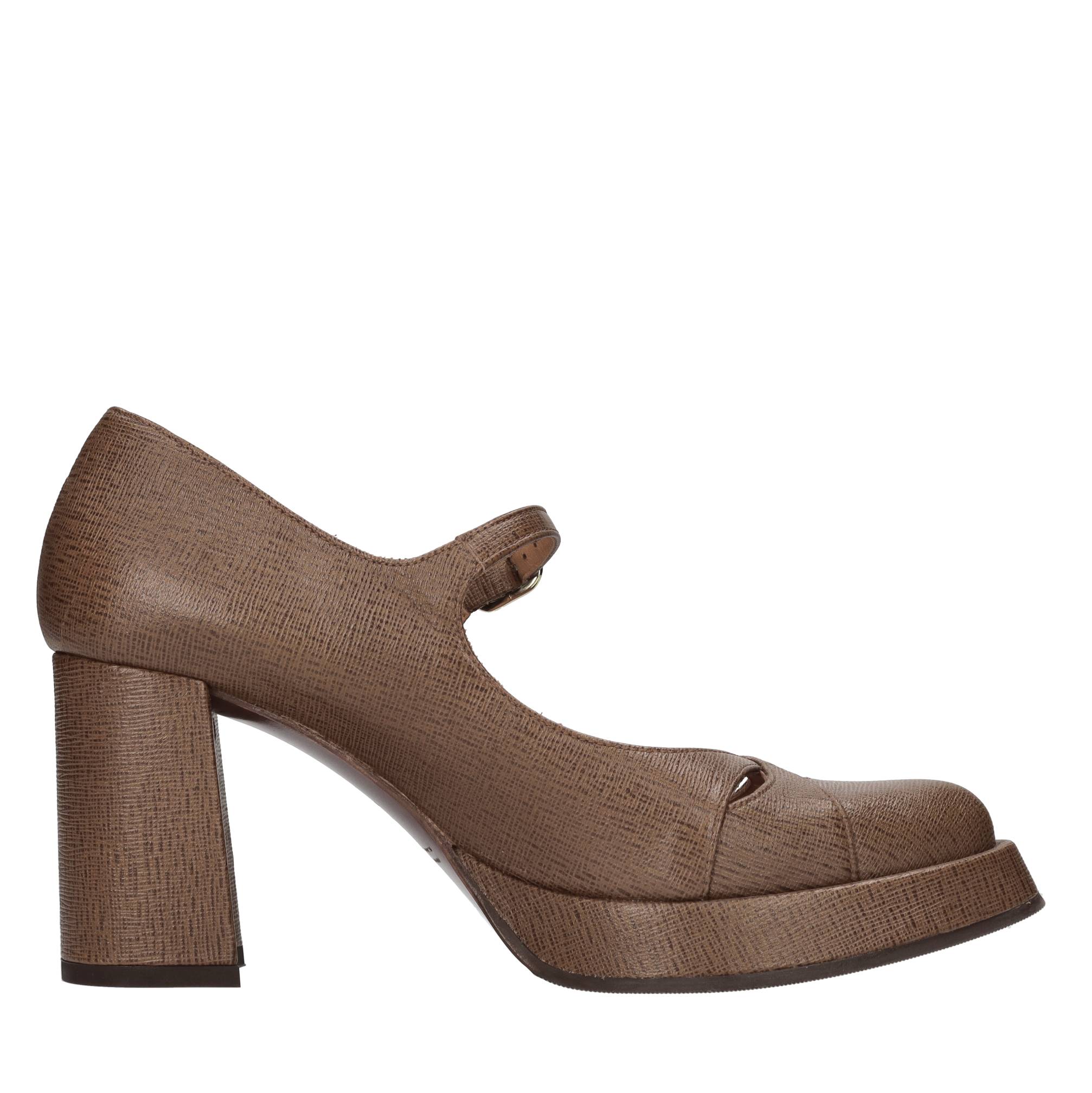 Chie Mihara Schoenen met bruine hakken