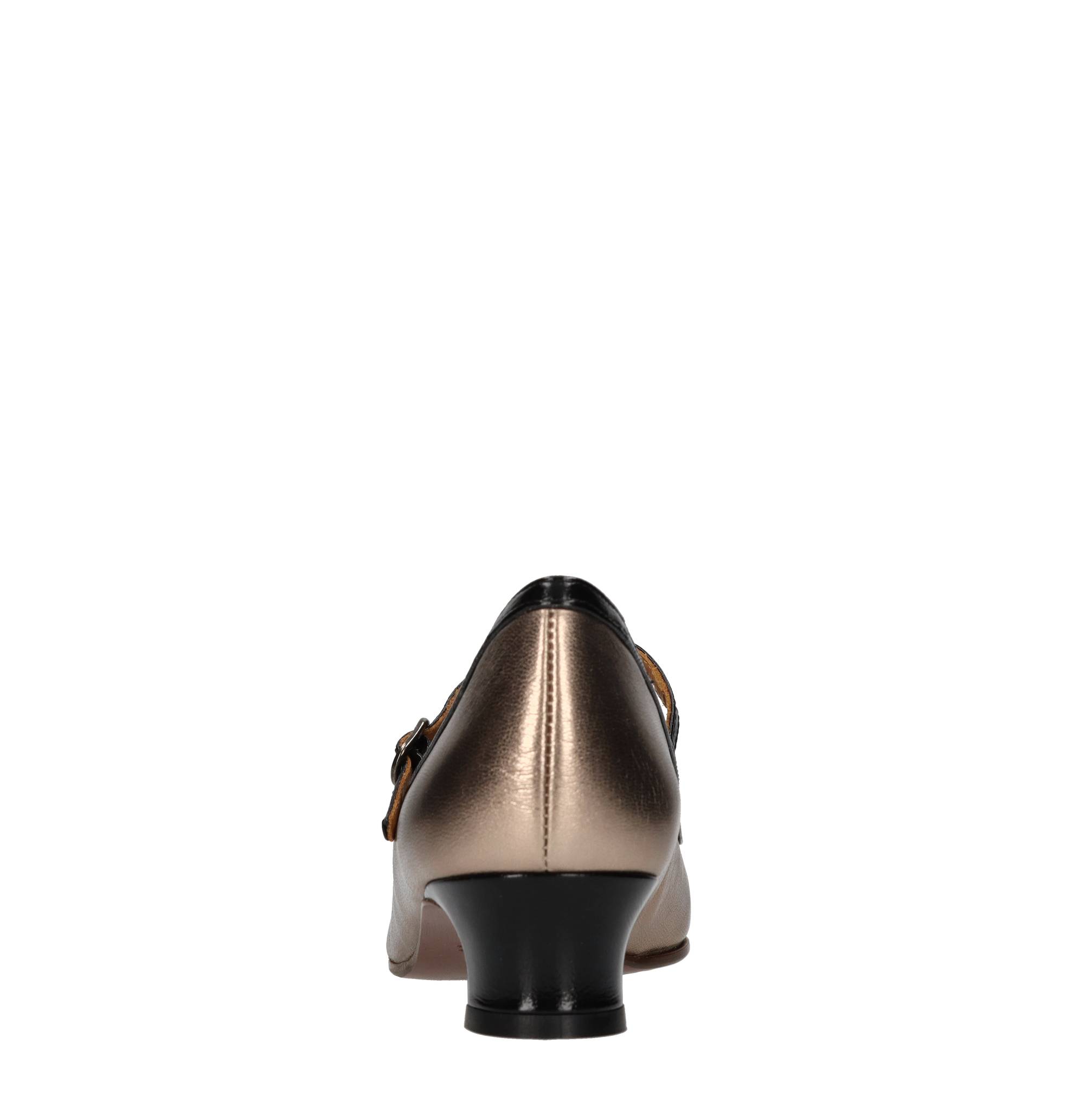 Chie Mihara With Heel