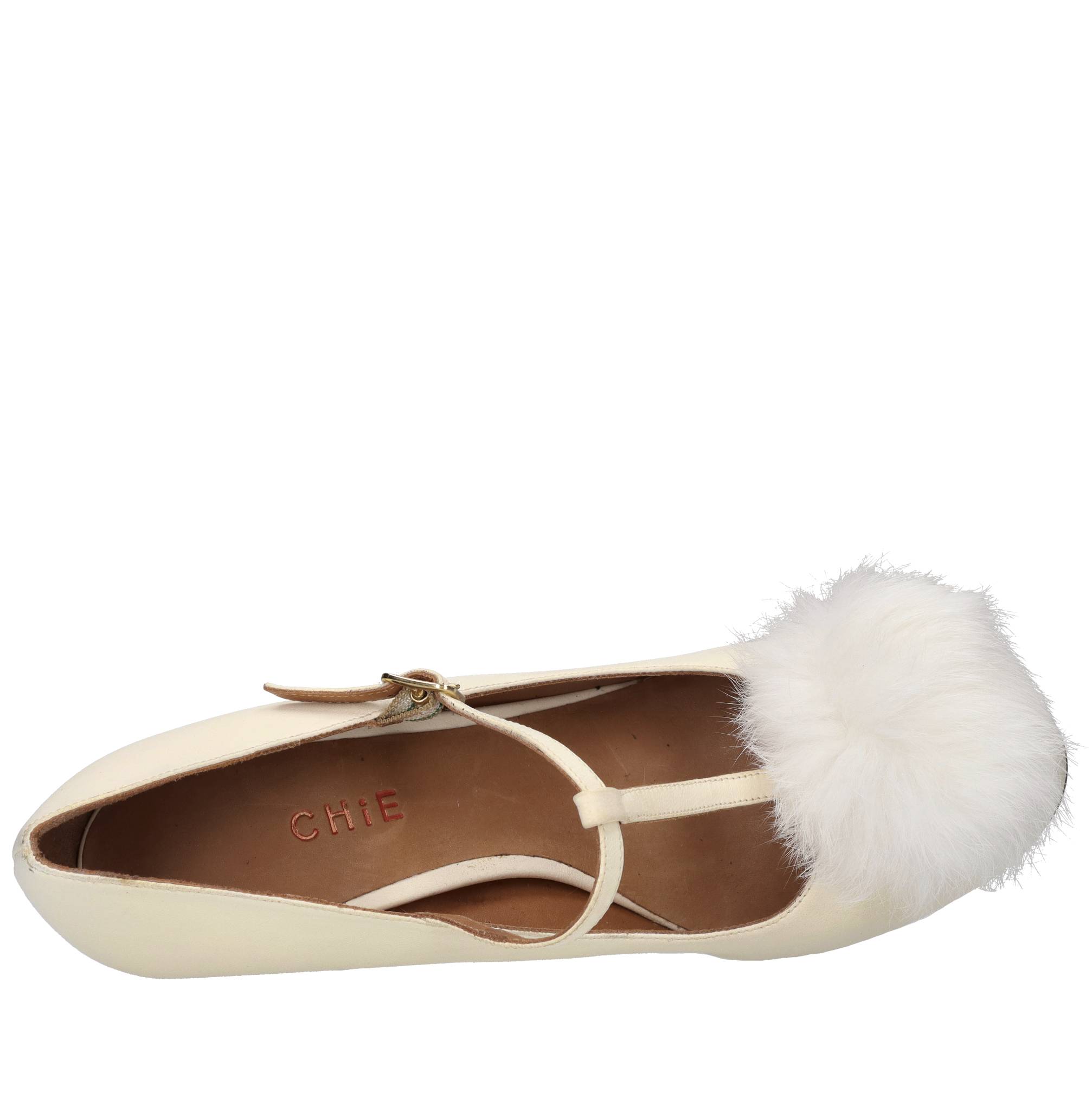 CHIE With Heel