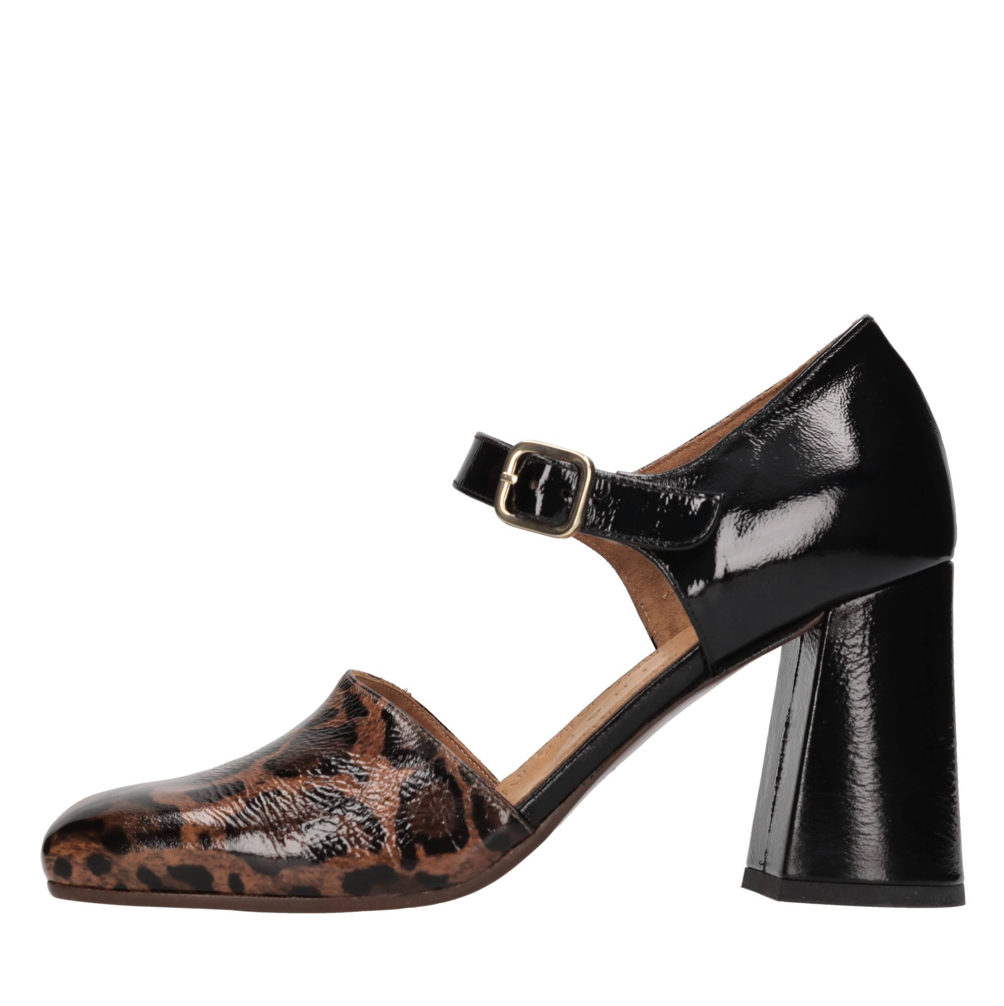 Chie Mihara Zapatos con tacón animal