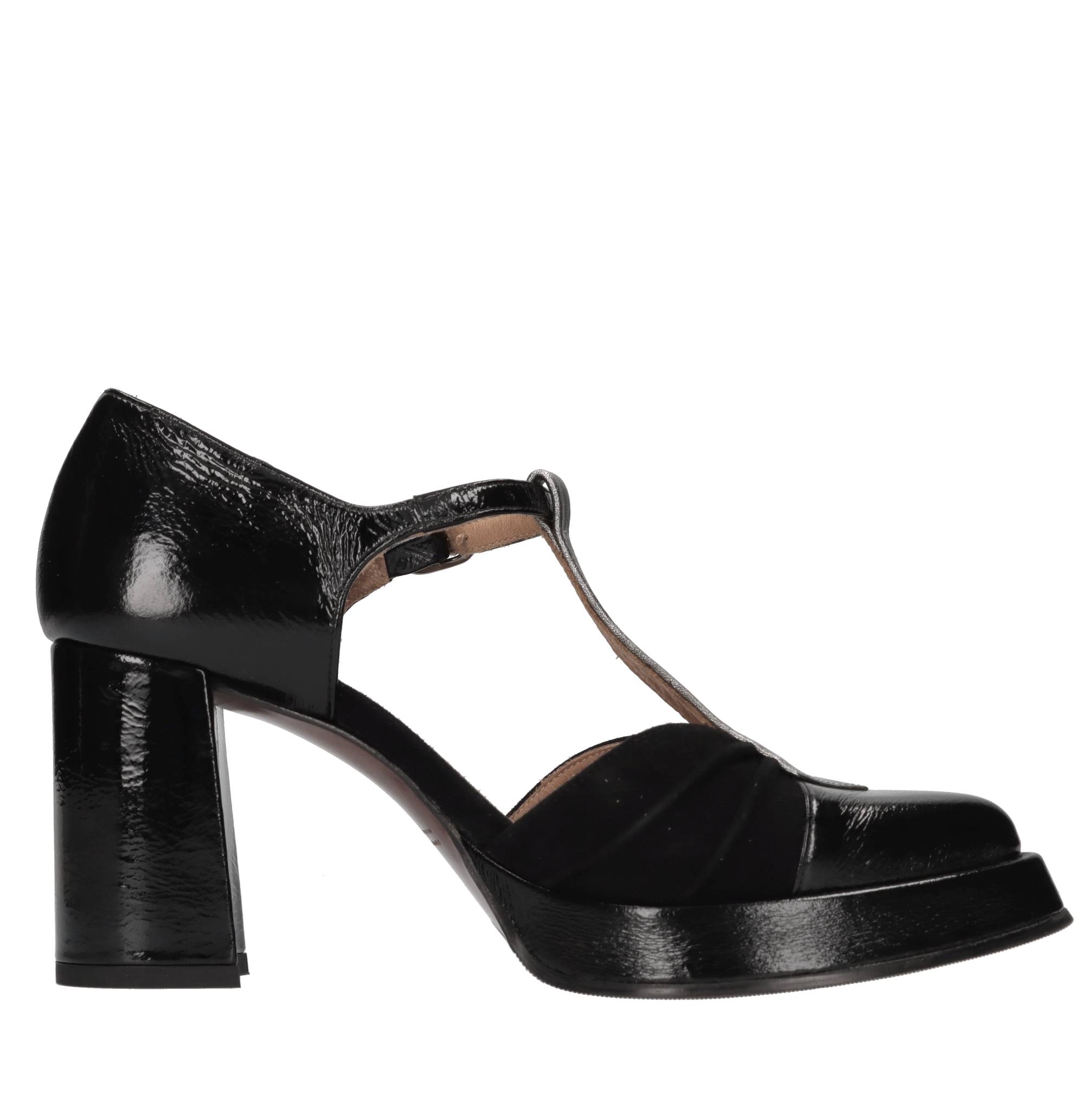 Chie Mihara Schoenen met zwarte hak