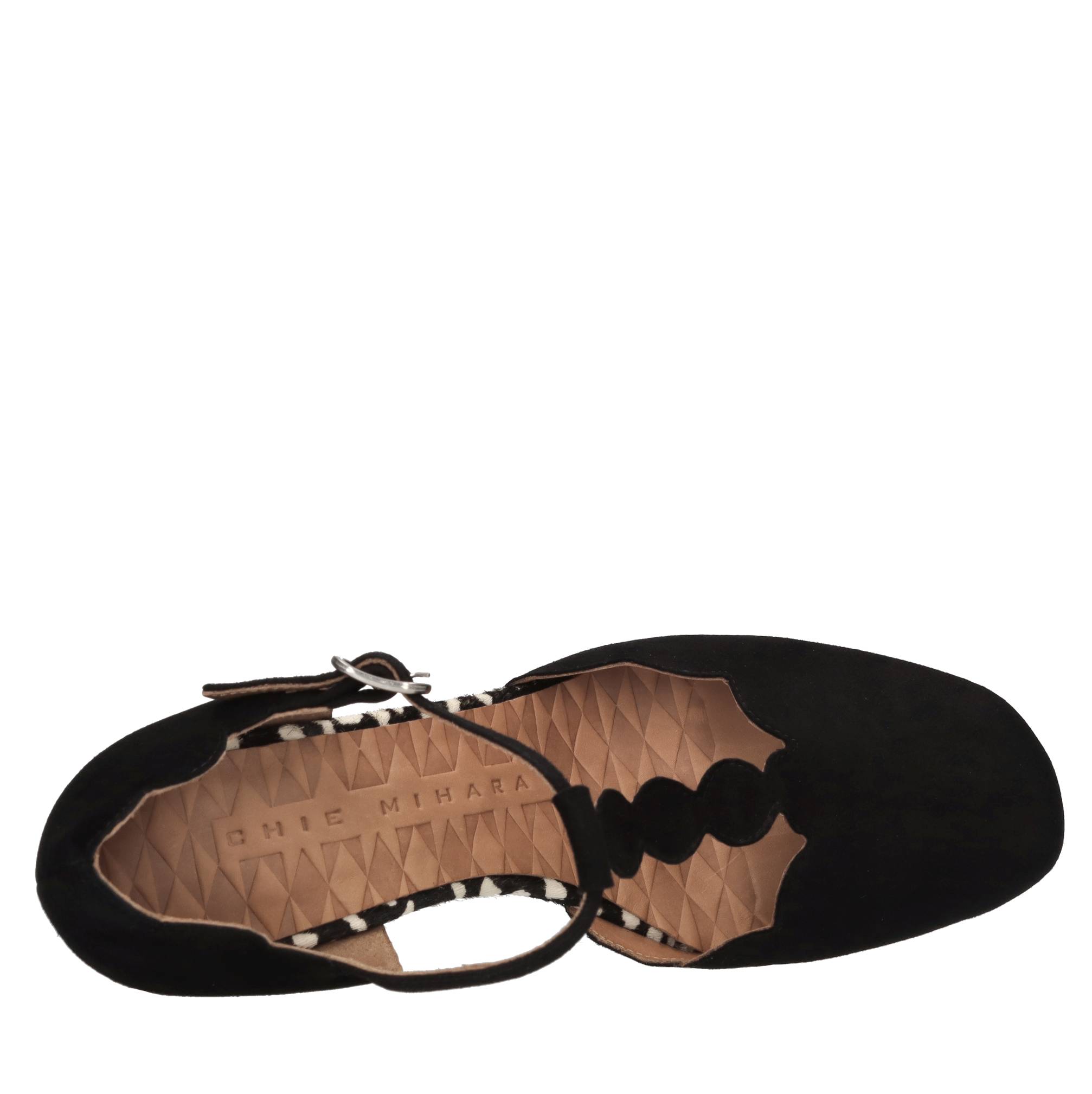 Chie Mihara With Heel