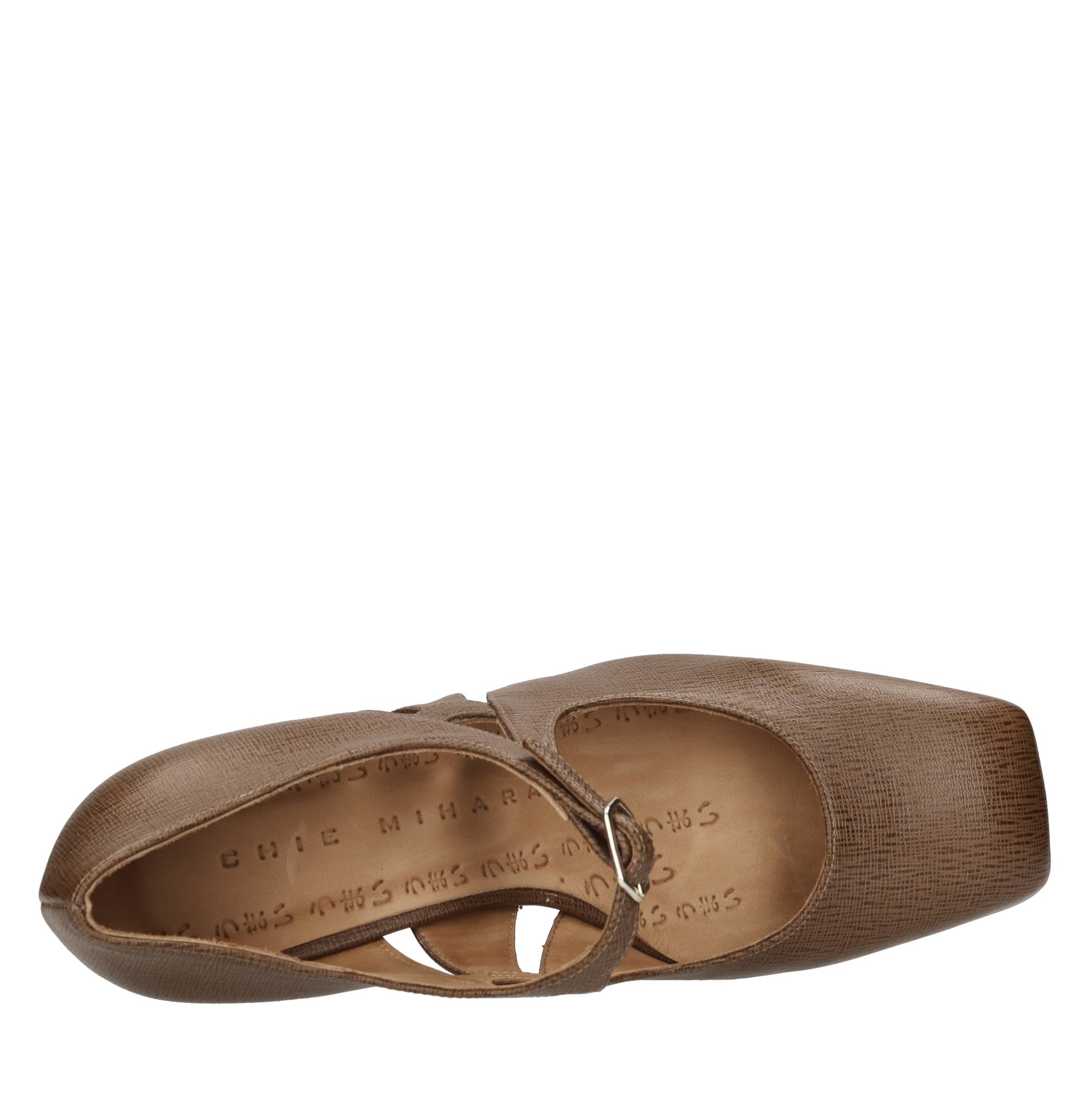 Chie Mihara With Heel