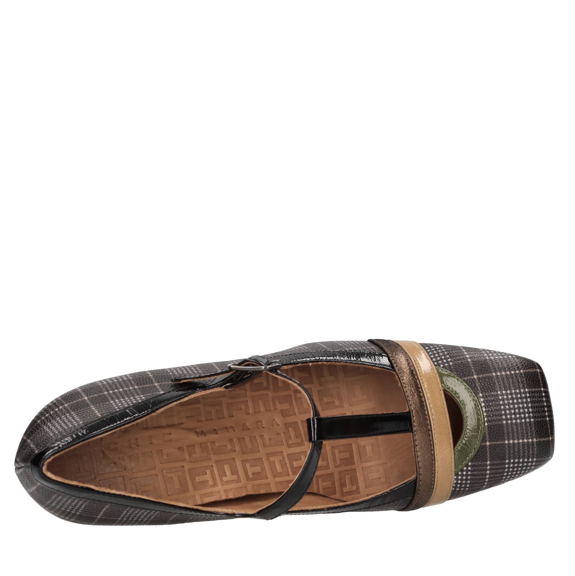 Chie Mihara Zapatos con tacón multicolor