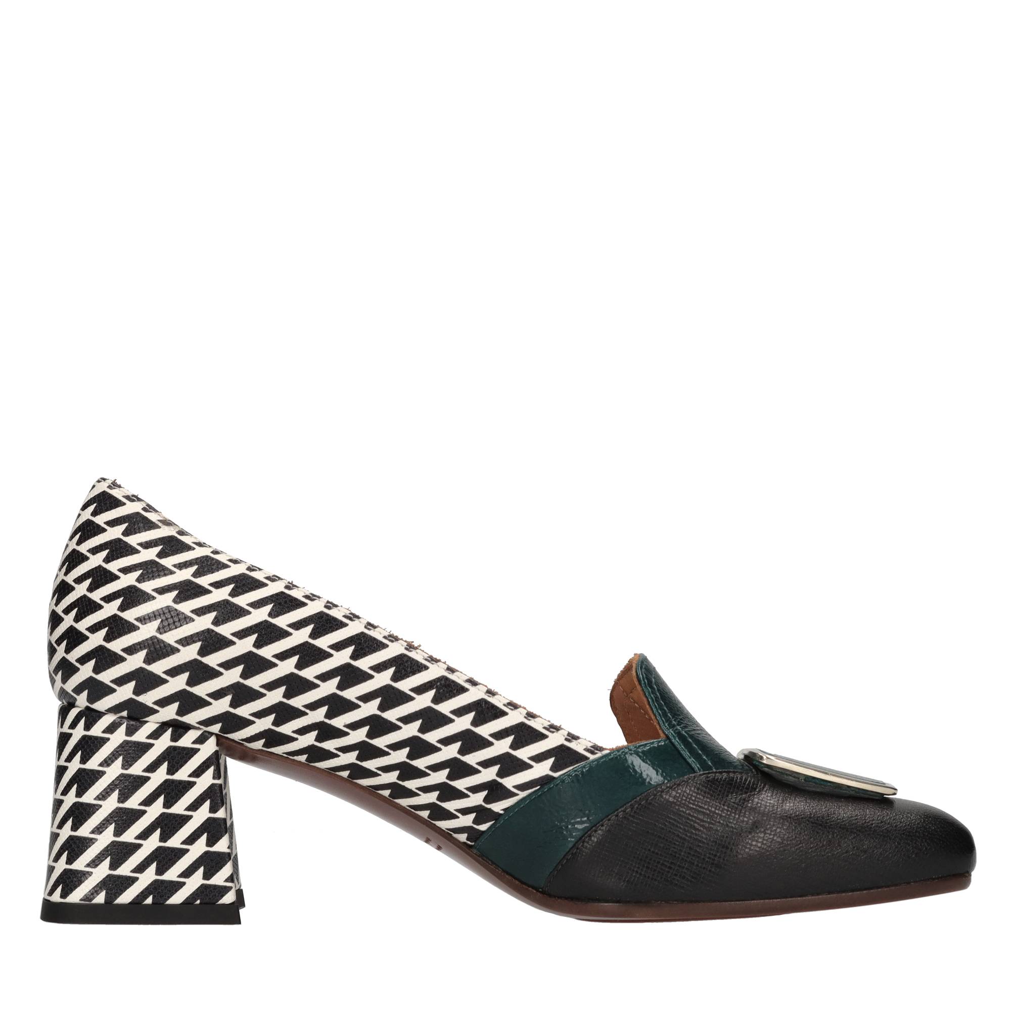 Chie Mihara Niedrige Schuhe Multicolor