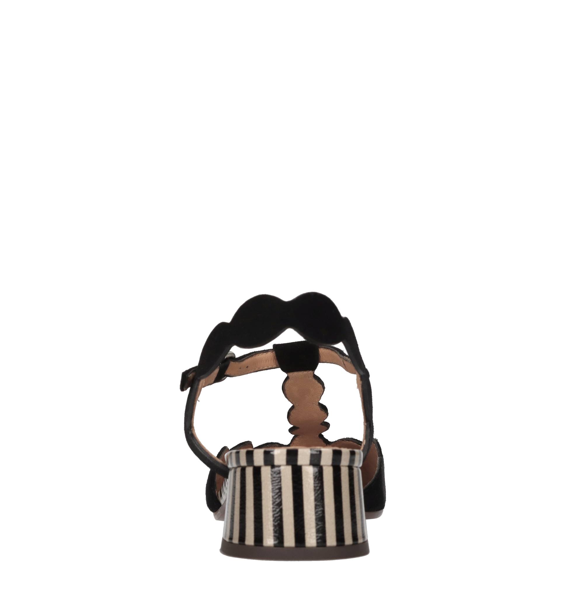 Chie Mihara Chaussures avec talon noir