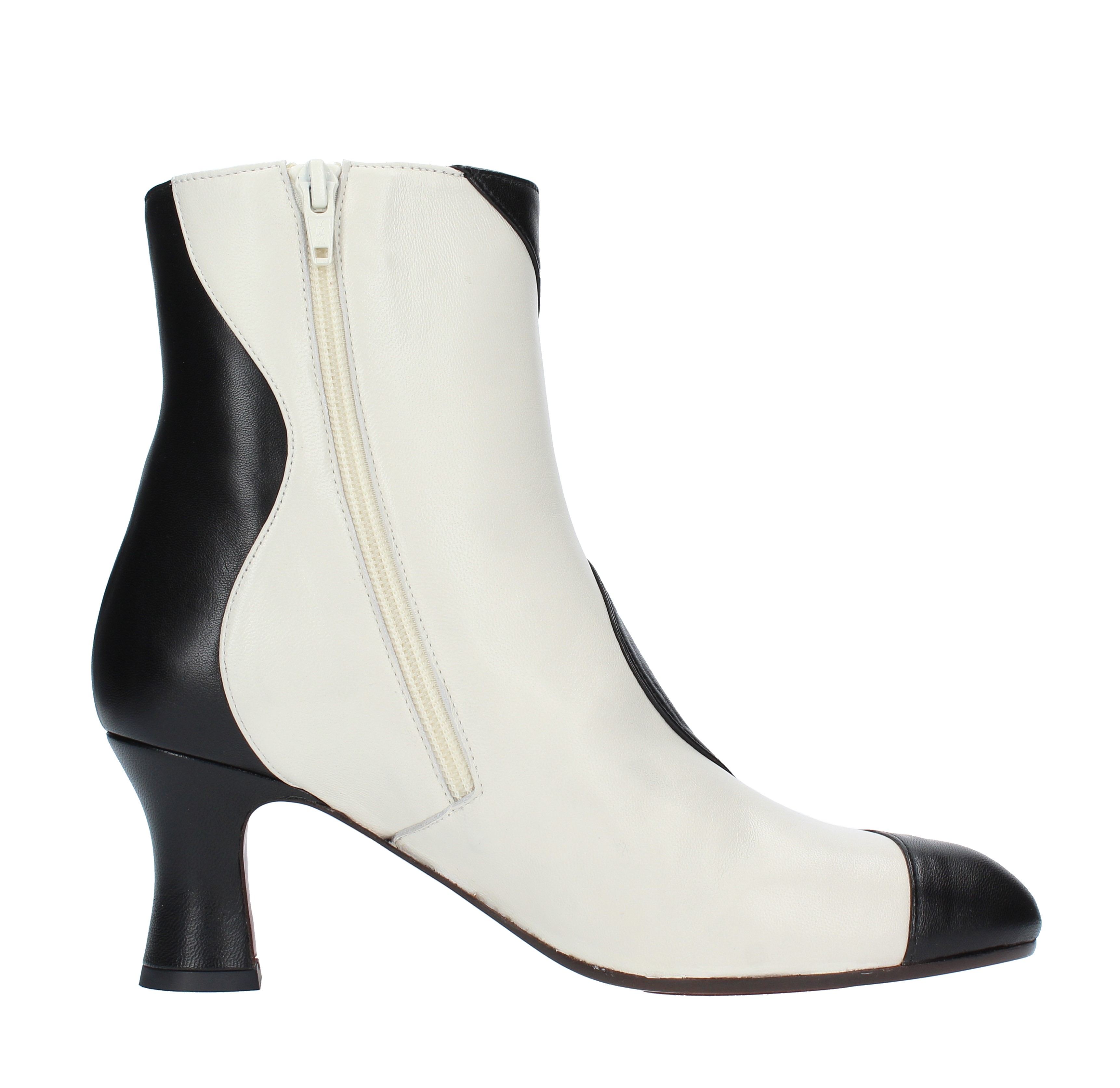 Chie Mihara Boots Beige
